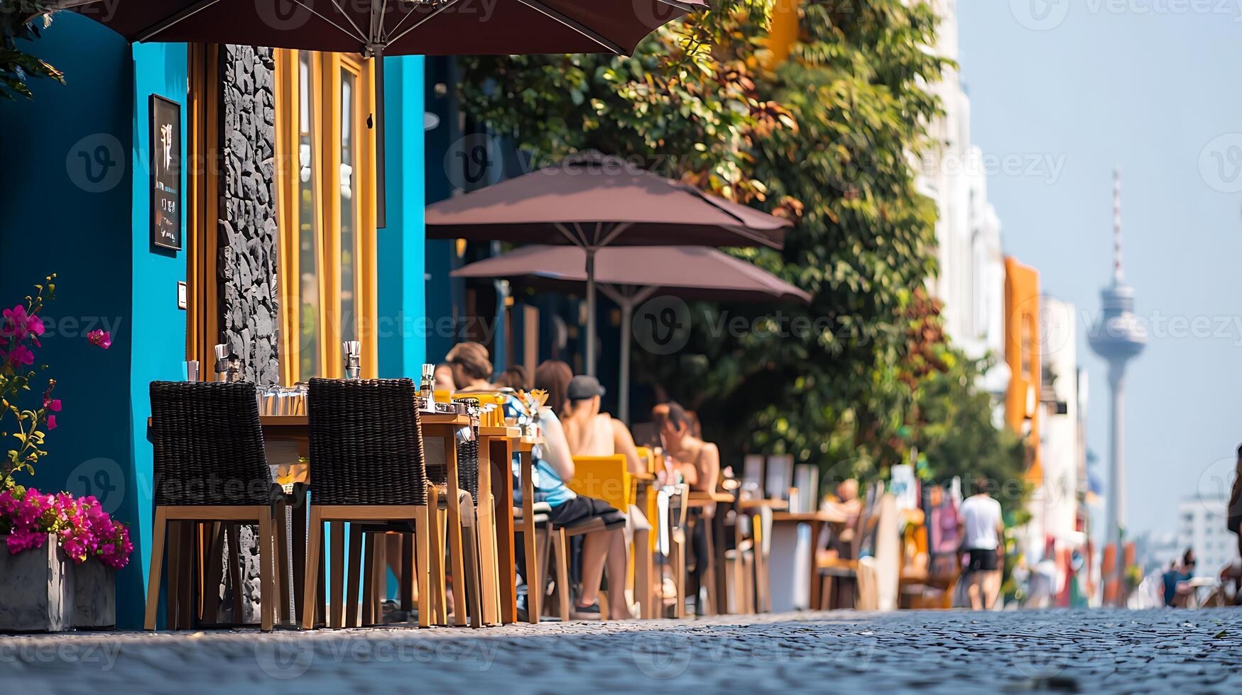 Dining and entertainment in Lakewood